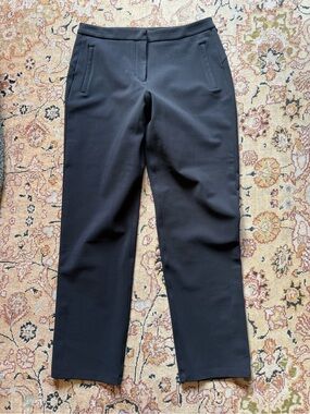 Lululemon Black Size 6 On the Move Pant